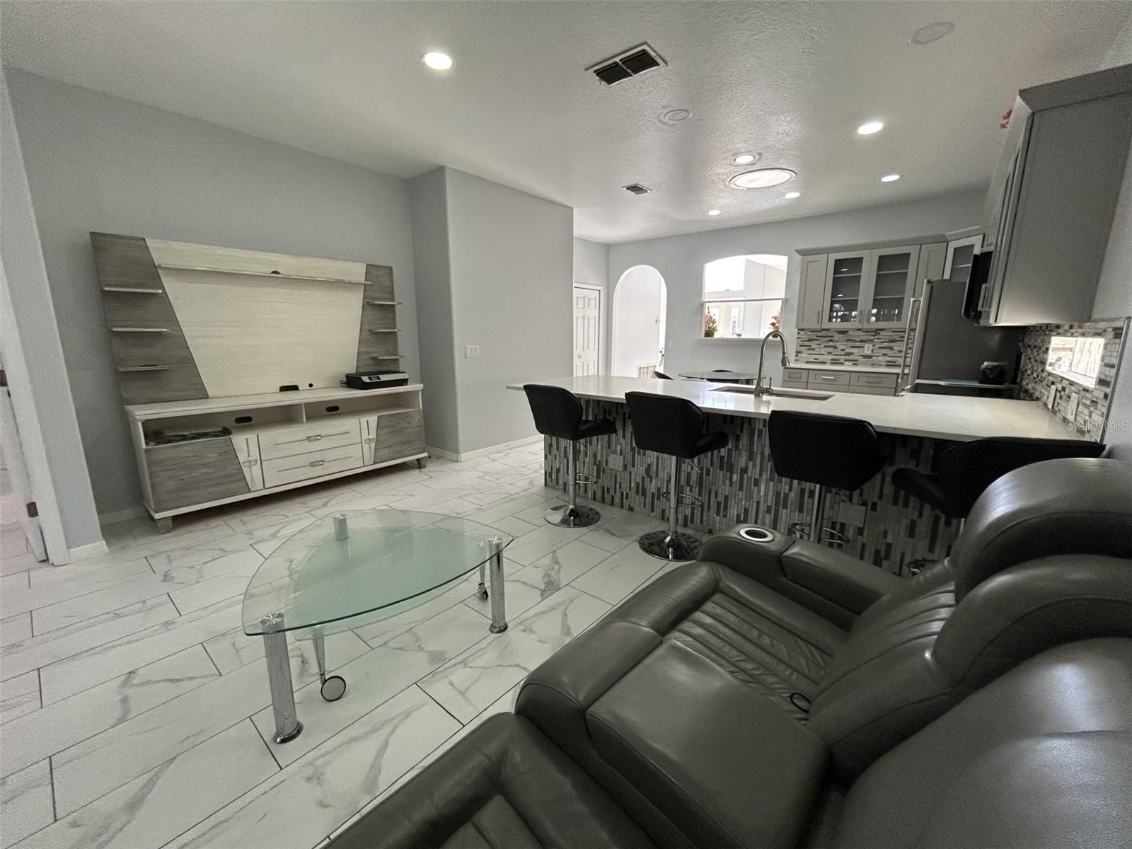 Image 17 of 33 For 10439 Andover Point Circle