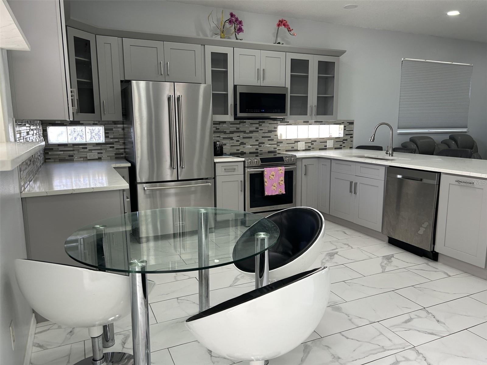 Image 4 of 33 For 10439 Andover Point Circle