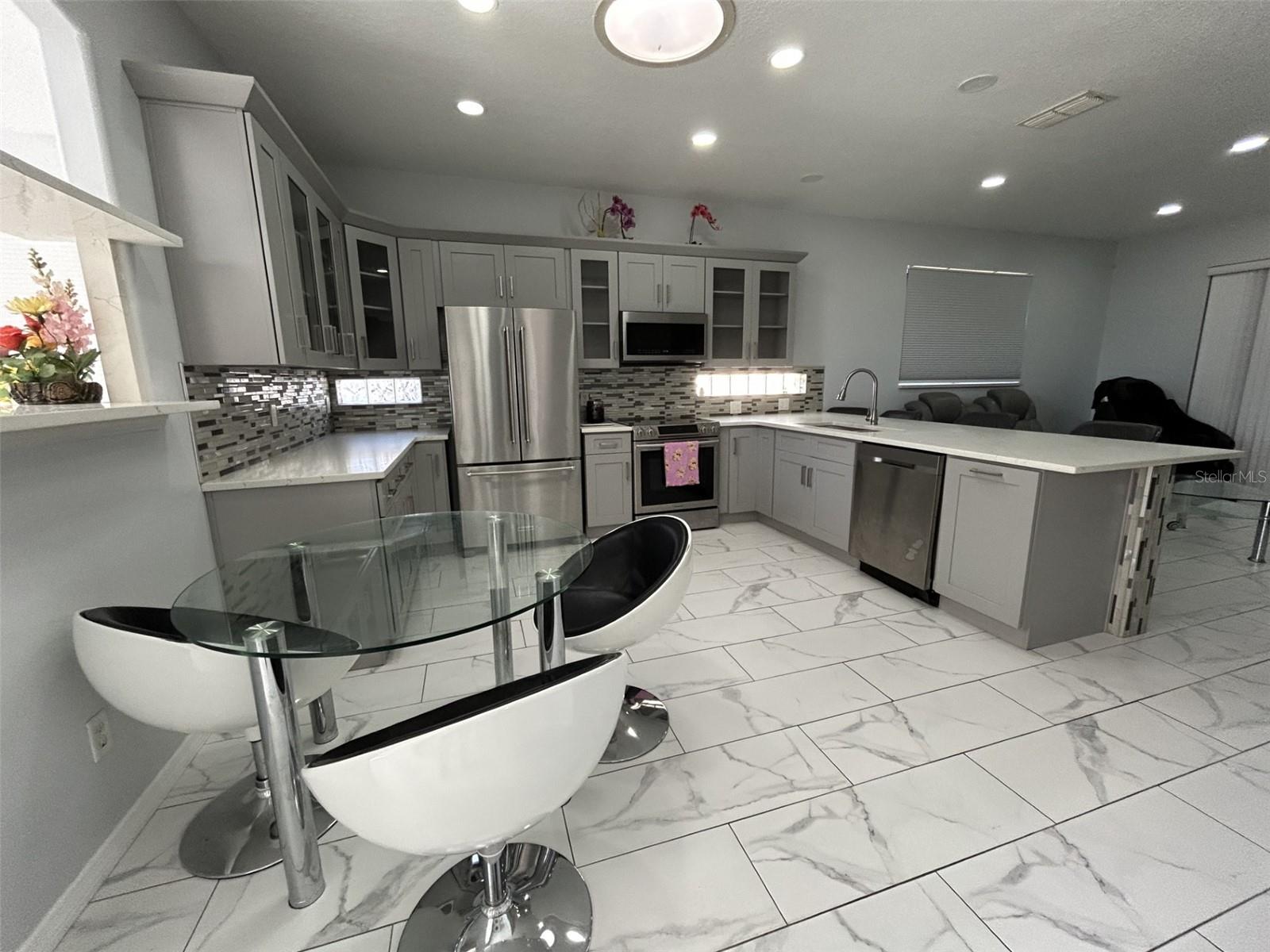 Image 5 of 33 For 10439 Andover Point Circle