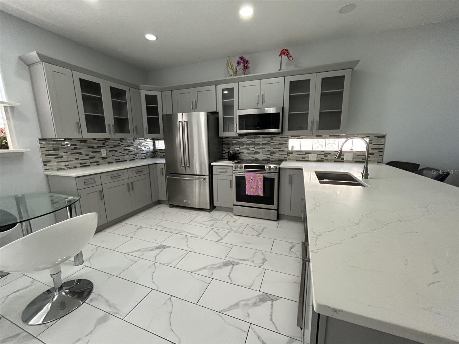 Image 6 of 33 For 10439 Andover Point Circle