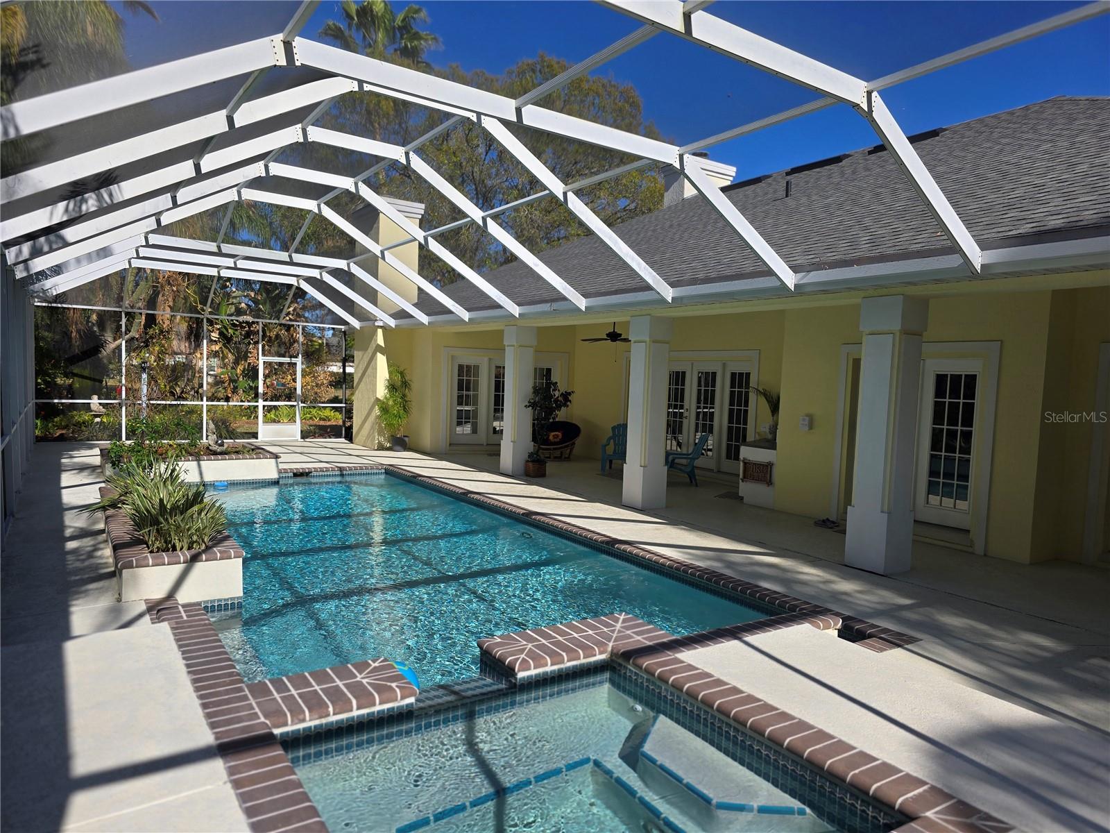 Image 25 of 41 For 2409 Berkshire Drive