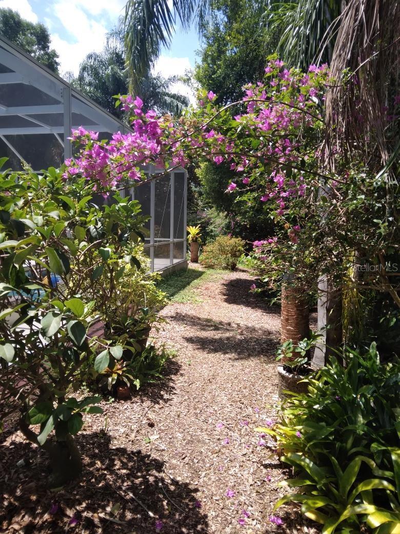 Image 34 of 41 For 2409 Berkshire Drive