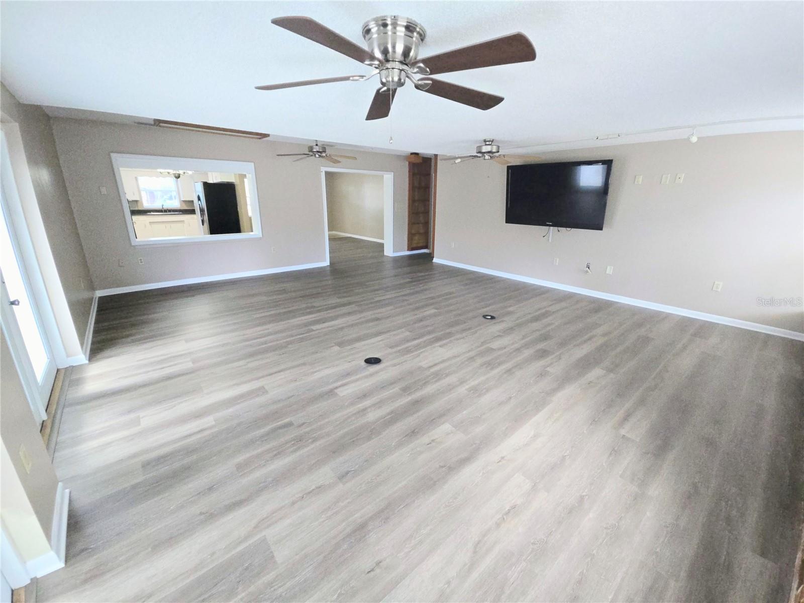 Image 7 of 13 For 2150 De La Palma Avenue