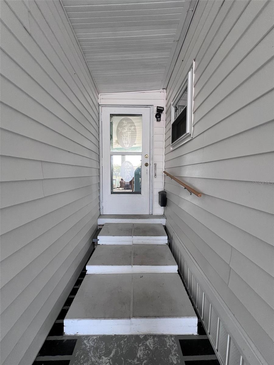 Image 15 of 59 For 2055 Floral Avenue 169