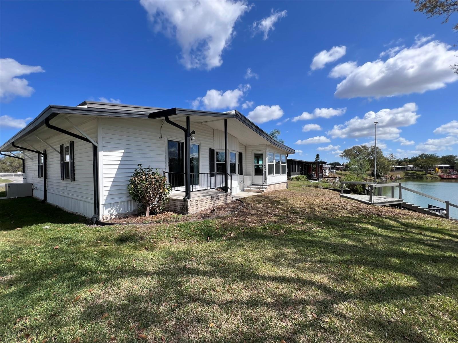 Image 9 of 59 For 2055 Floral Avenue 169