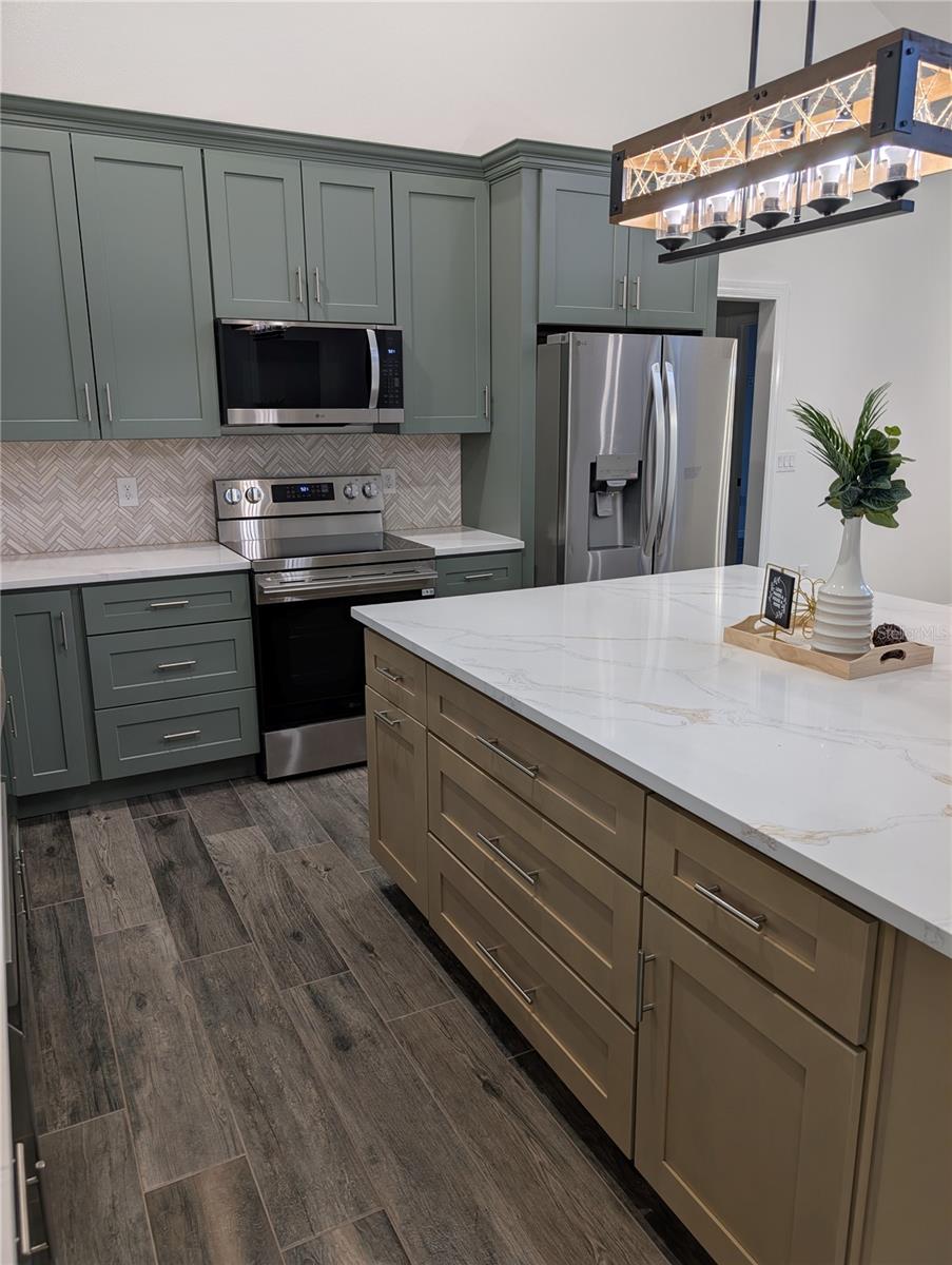 Image 14 of 76 For 3151 Rooks Road