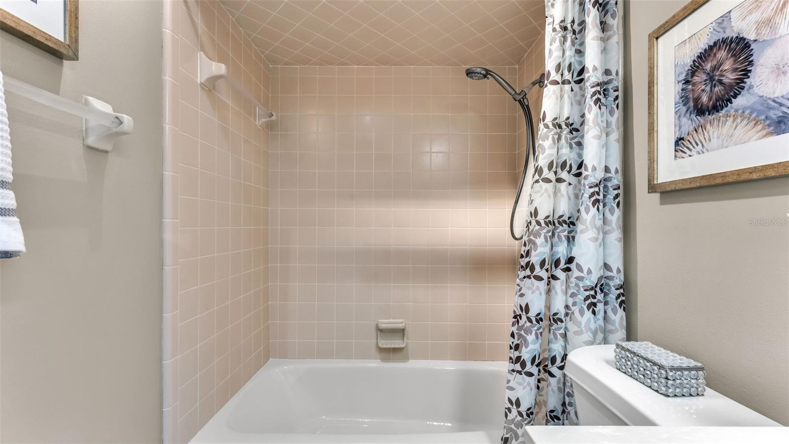 Image 23 of 47 For 2805 Wingfoot Court