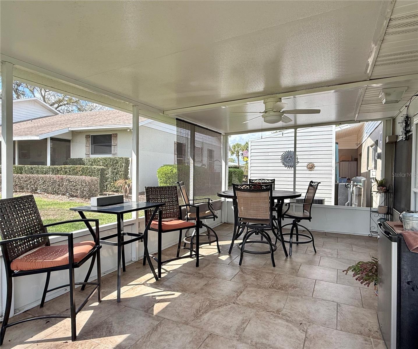 Image 22 of 49 For 233 Greensview Drive