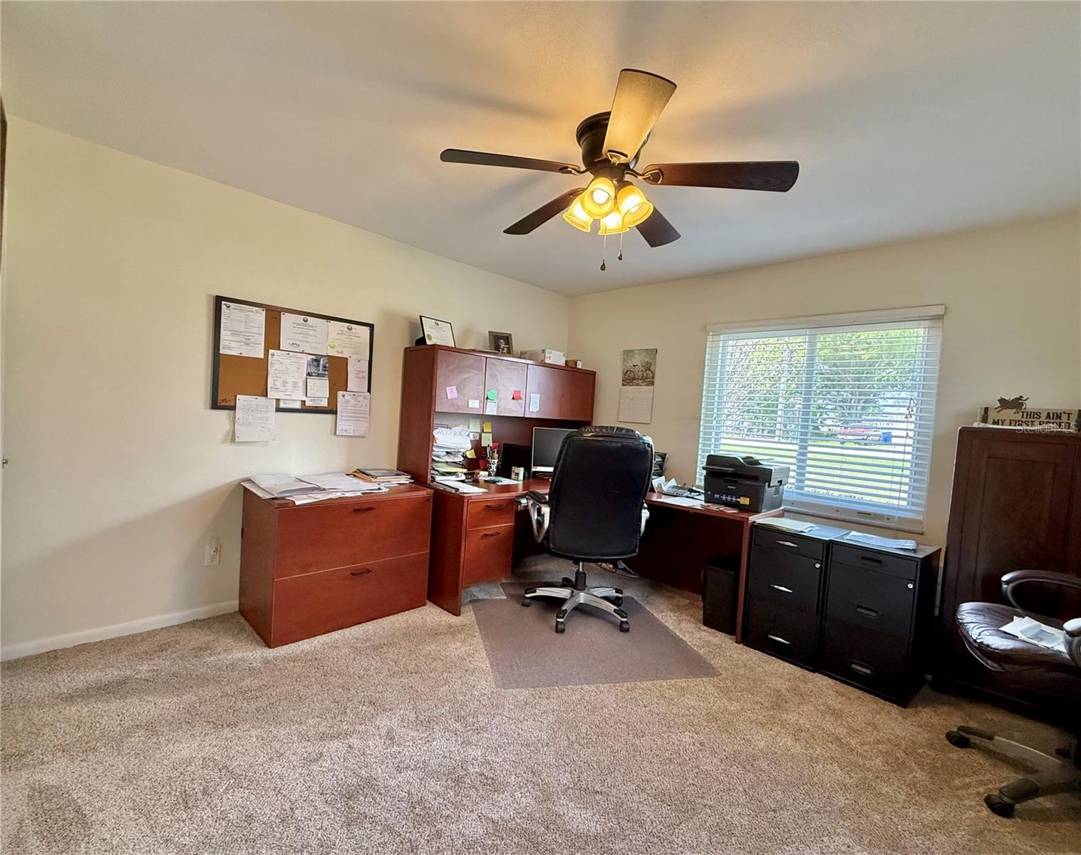 Image 35 of 49 For 233 Greensview Drive