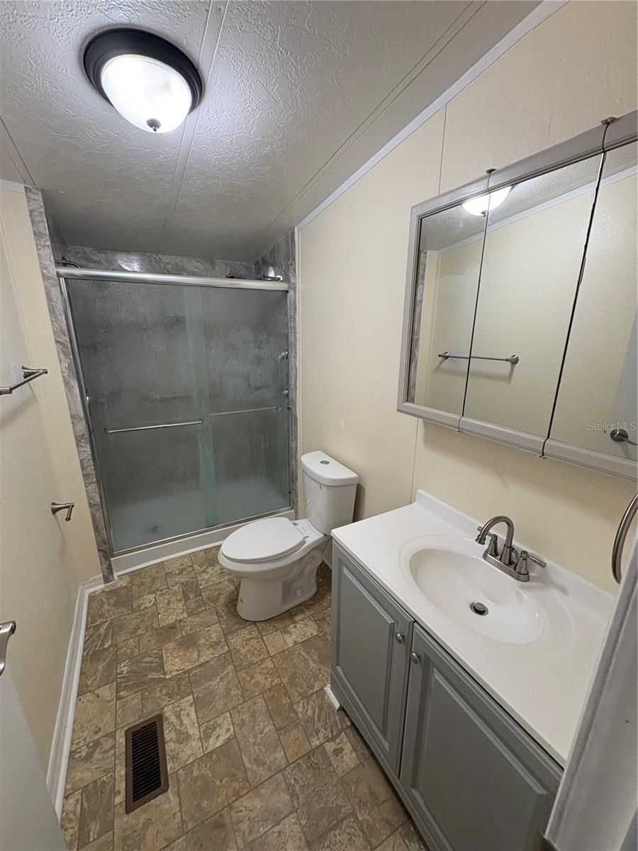 Image 19 of 22 For 4831 Rollinglen Loop W