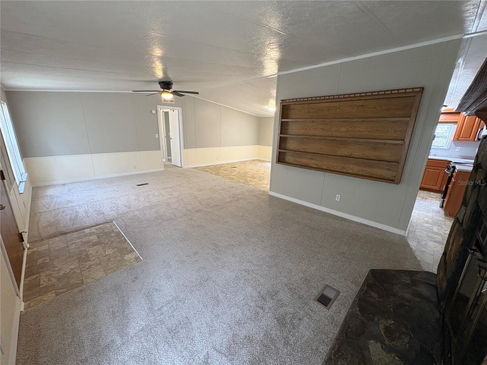 Image 9 of 22 For 4831 Rollinglen Loop W