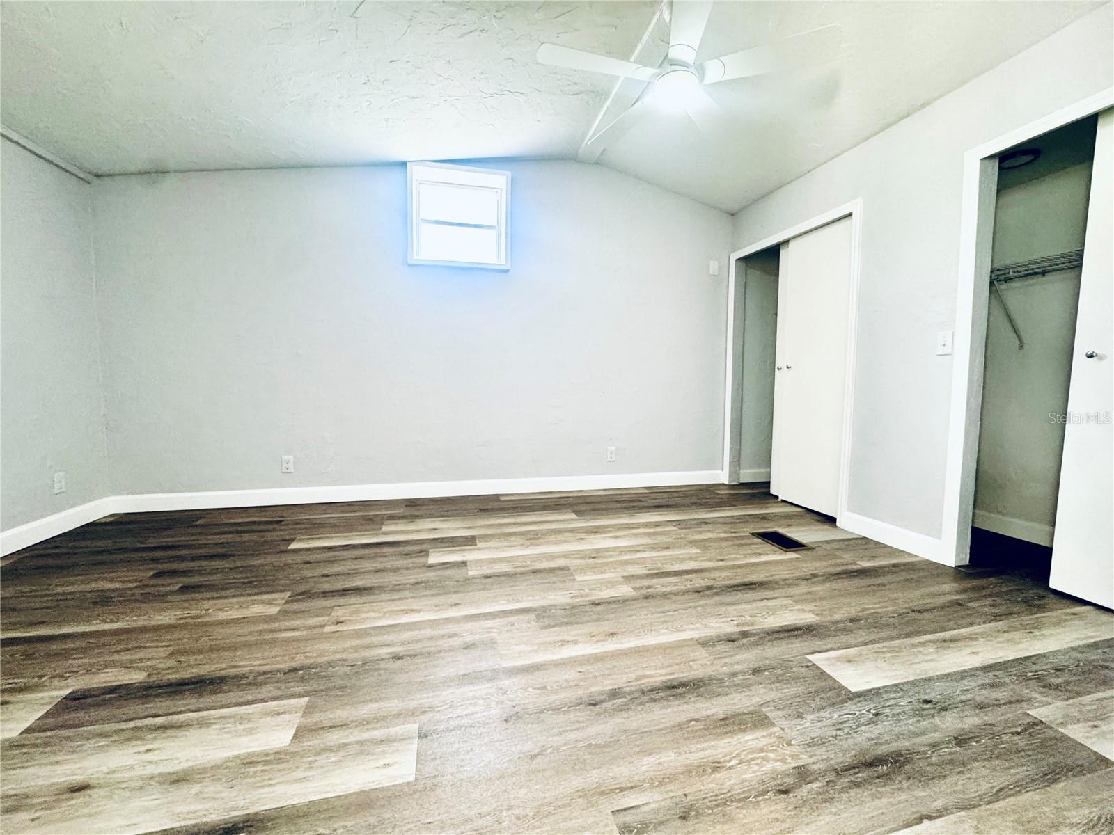 Image 15 of 39 For 4822 Rolling Meadow Drive