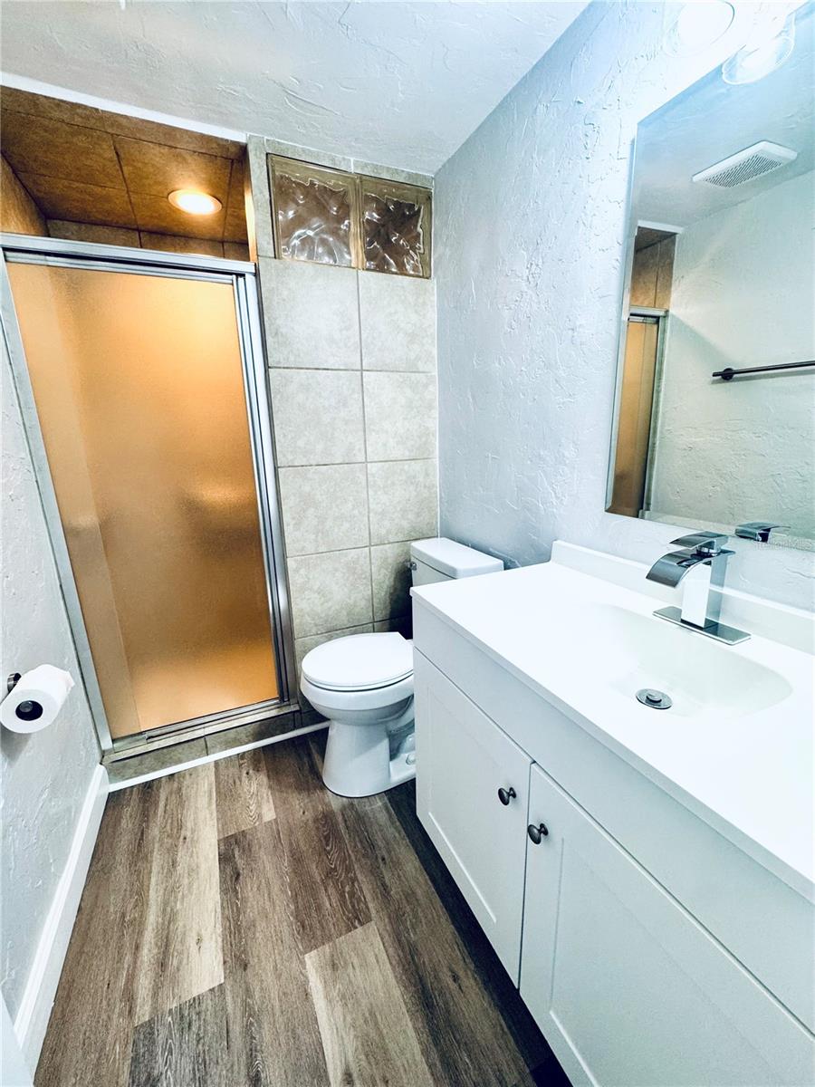 Image 20 of 39 For 4822 Rolling Meadow Drive