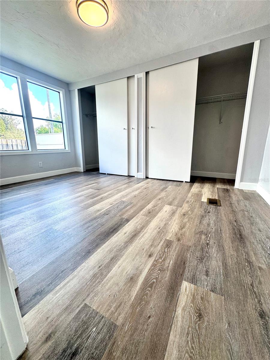 Image 23 of 39 For 4822 Rolling Meadow Drive