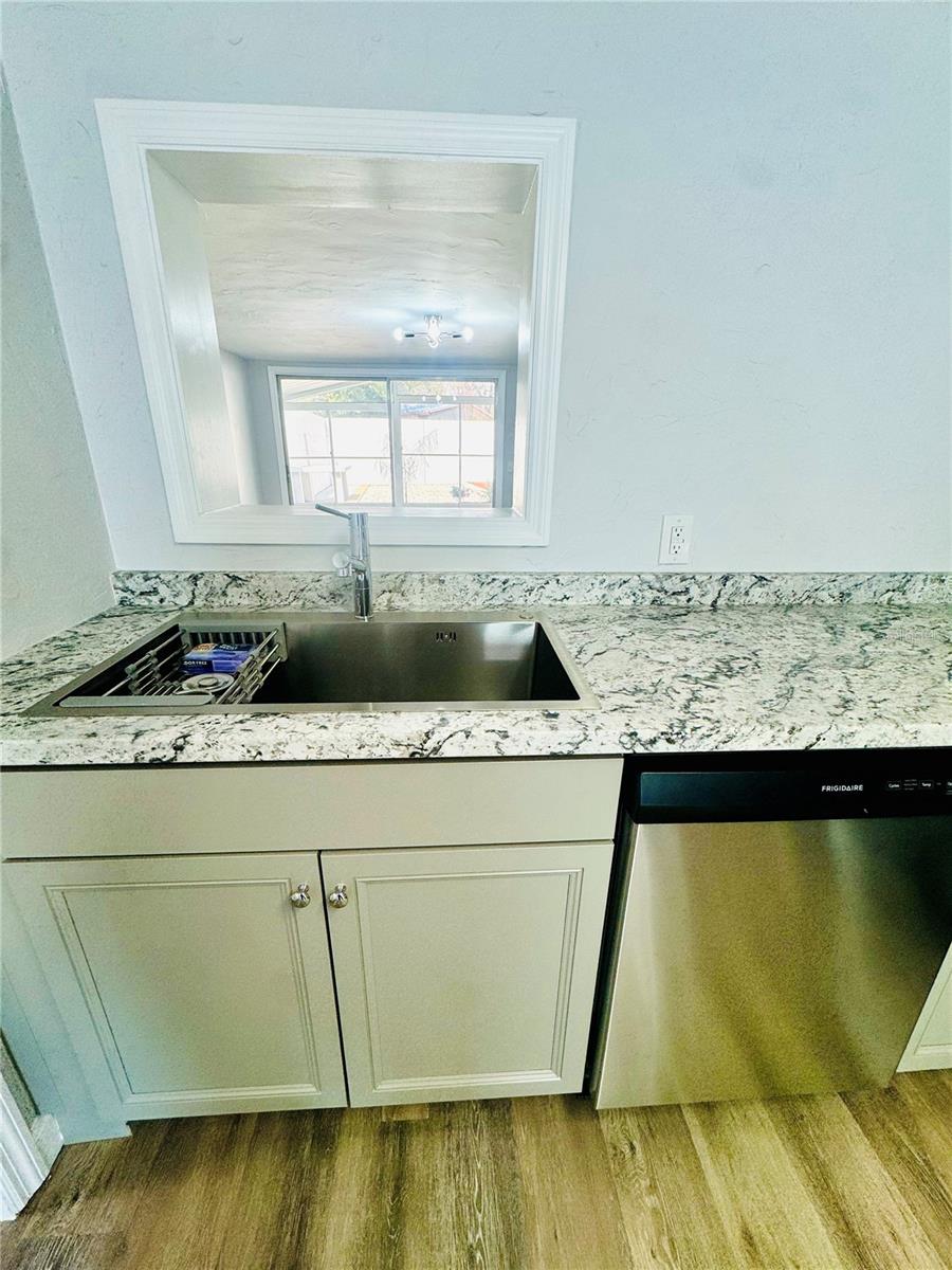 Image 25 of 39 For 4822 Rolling Meadow Drive