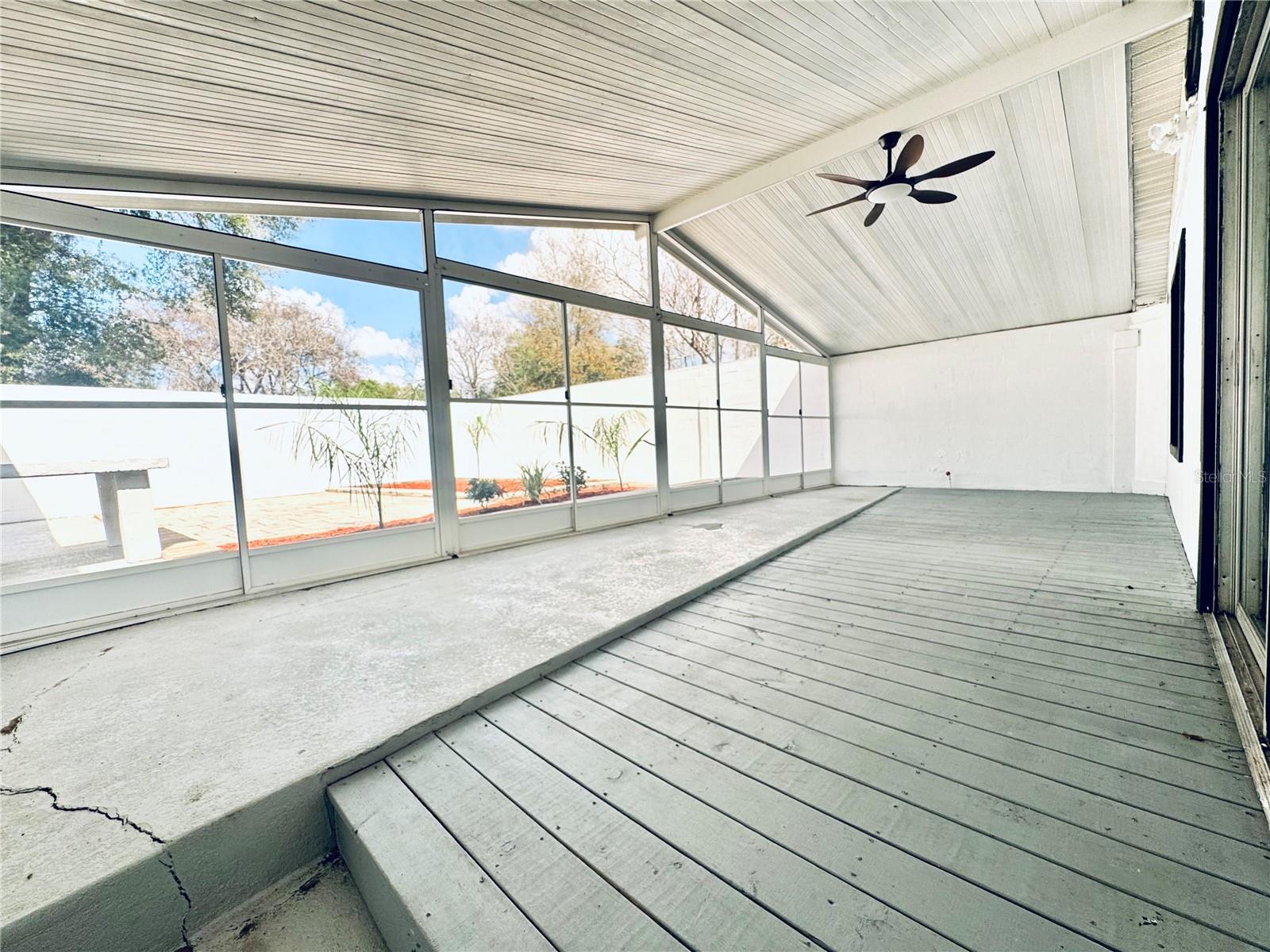 Image 33 of 39 For 4822 Rolling Meadow Drive