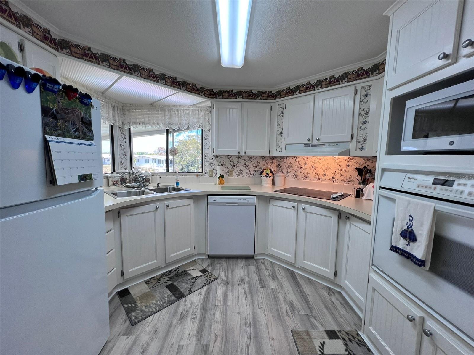 Image 13 of 59 For 2055 Floral Avenue 92