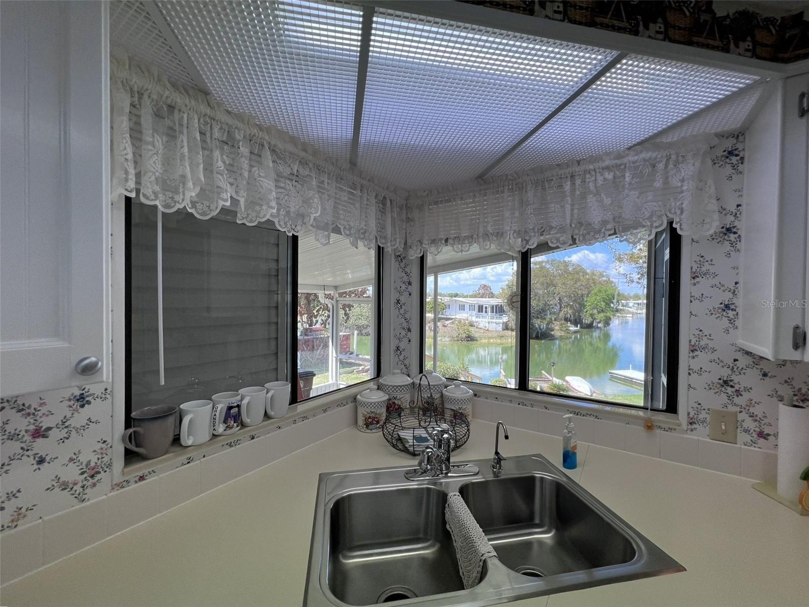 Image 14 of 59 For 2055 Floral Avenue 92