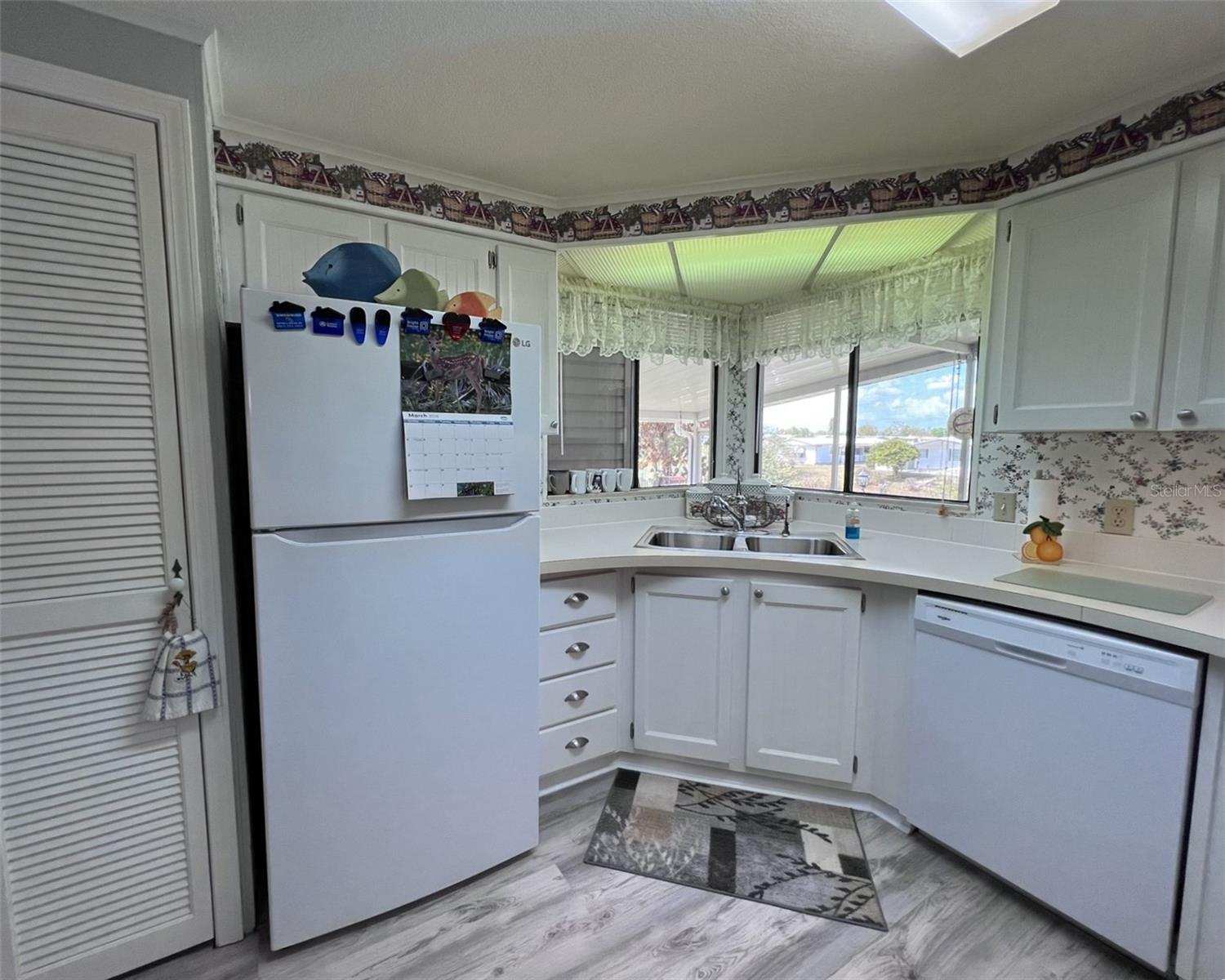 Image 16 of 59 For 2055 Floral Avenue 92