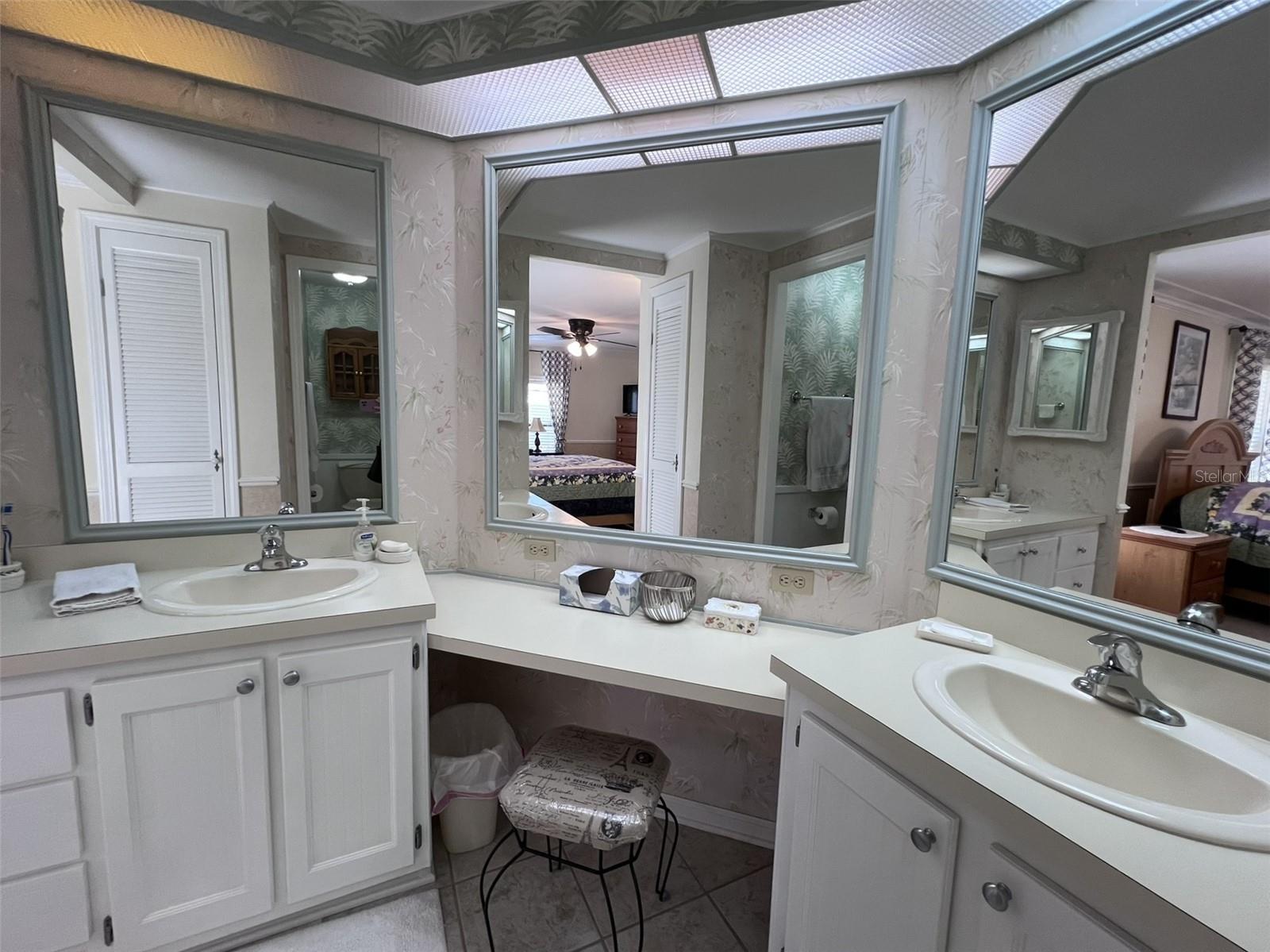 Image 28 of 59 For 2055 Floral Avenue 92