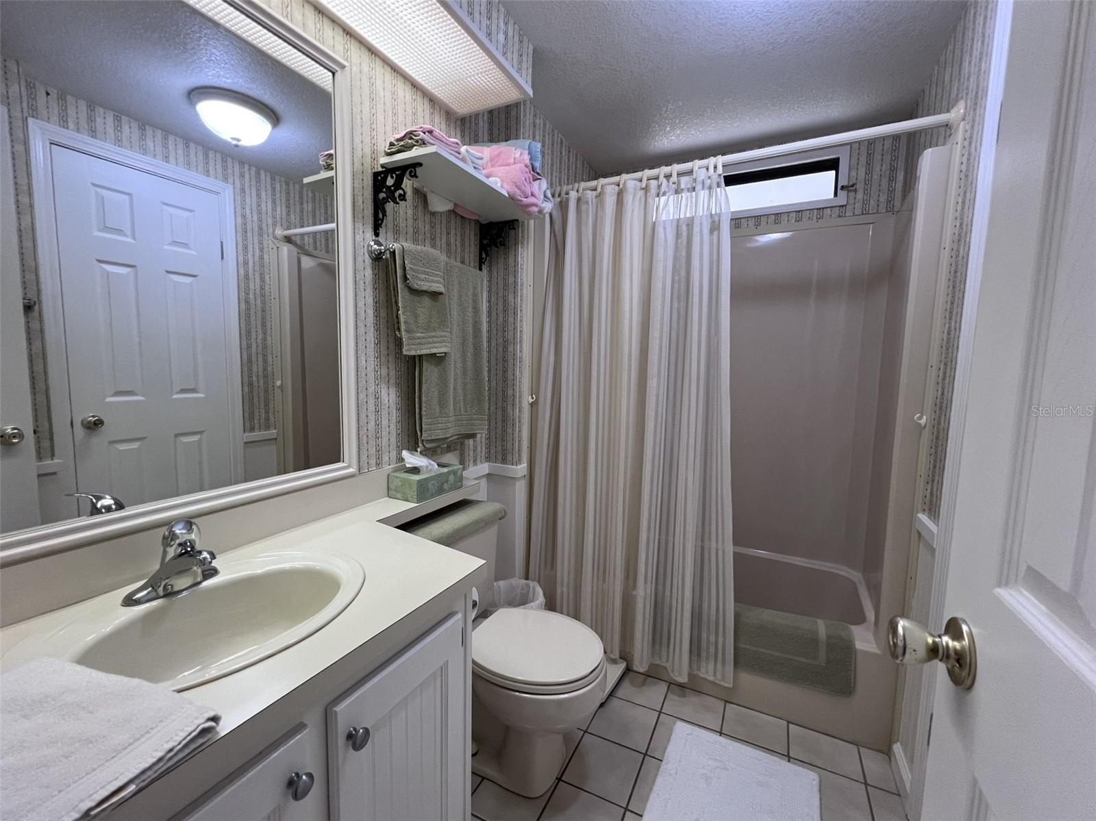 Image 30 of 59 For 2055 Floral Avenue 92