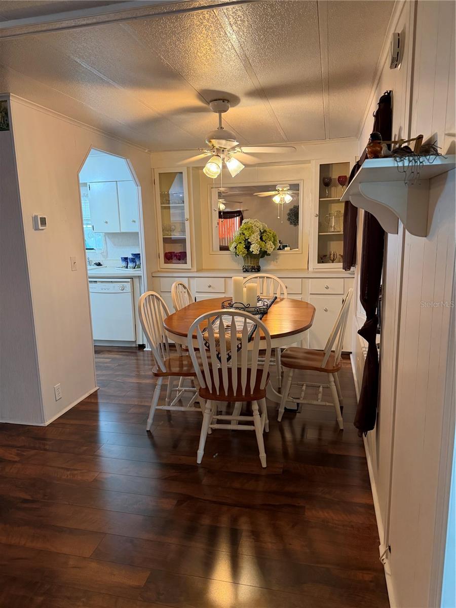 Image 6 of 16 For 4526 Redwood Street