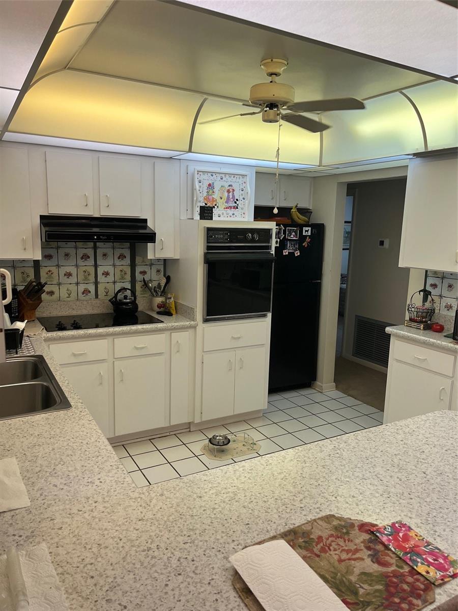 Image 10 of 15 For 2275 Helen Circle