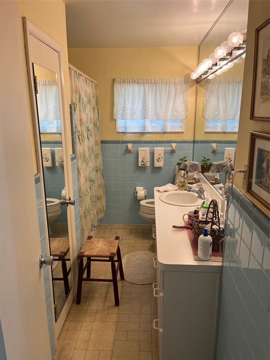 Image 13 of 15 For 2275 Helen Circle