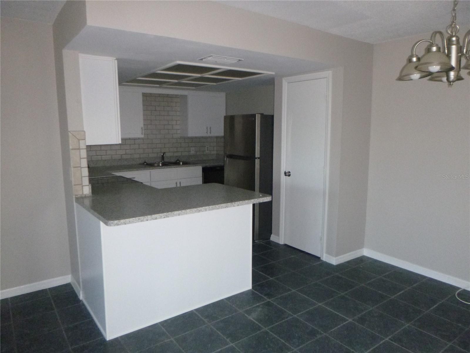 Image 2 of 7 For 4416 Highland Lane