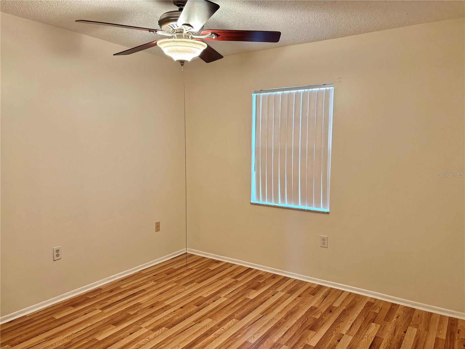 Image 17 of 30 For 890 White Birch Lane