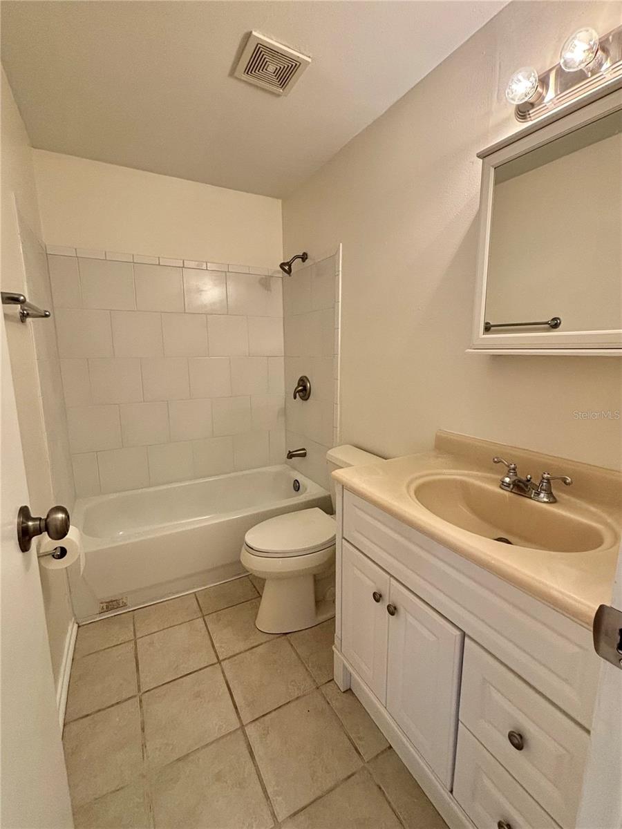 Image 20 of 30 For 890 White Birch Lane