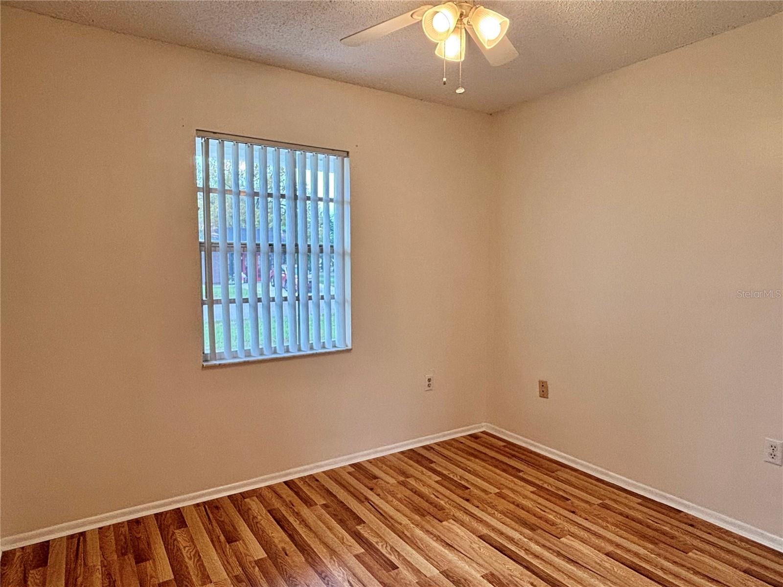 Image 21 of 30 For 890 White Birch Lane