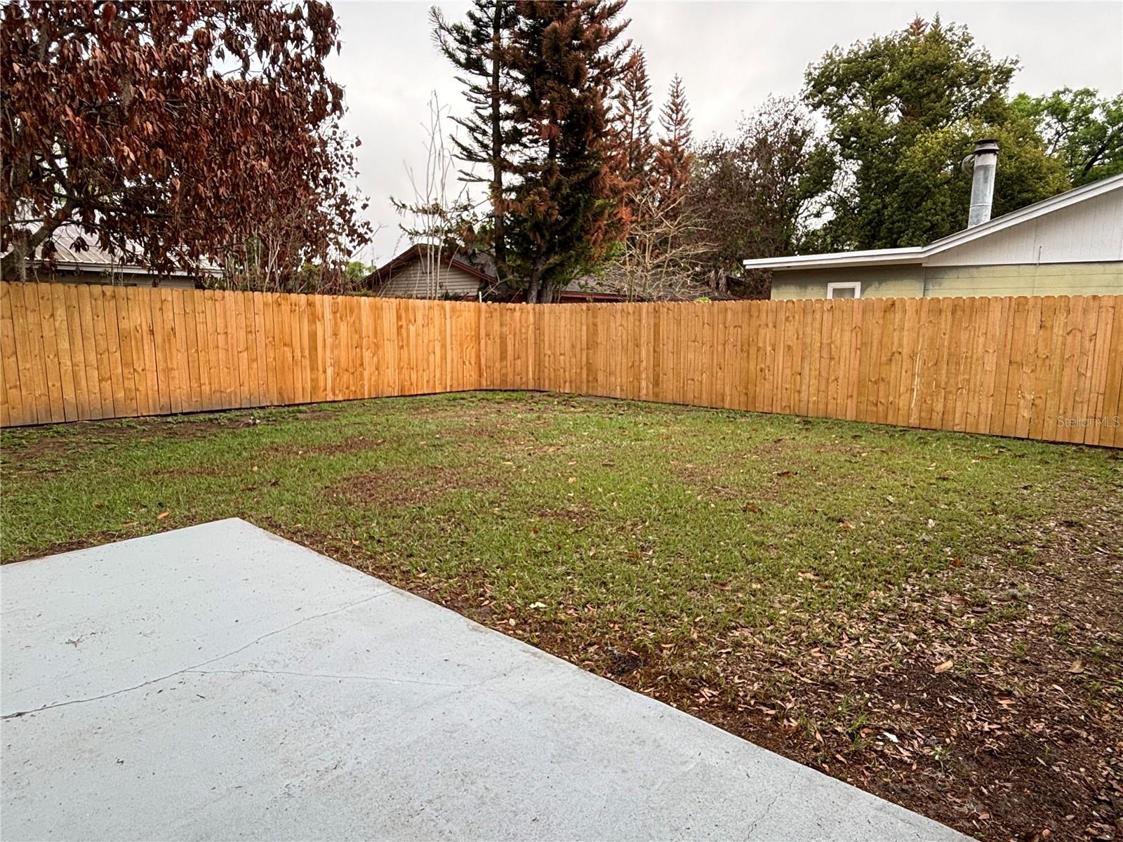 Image 25 of 30 For 890 White Birch Lane