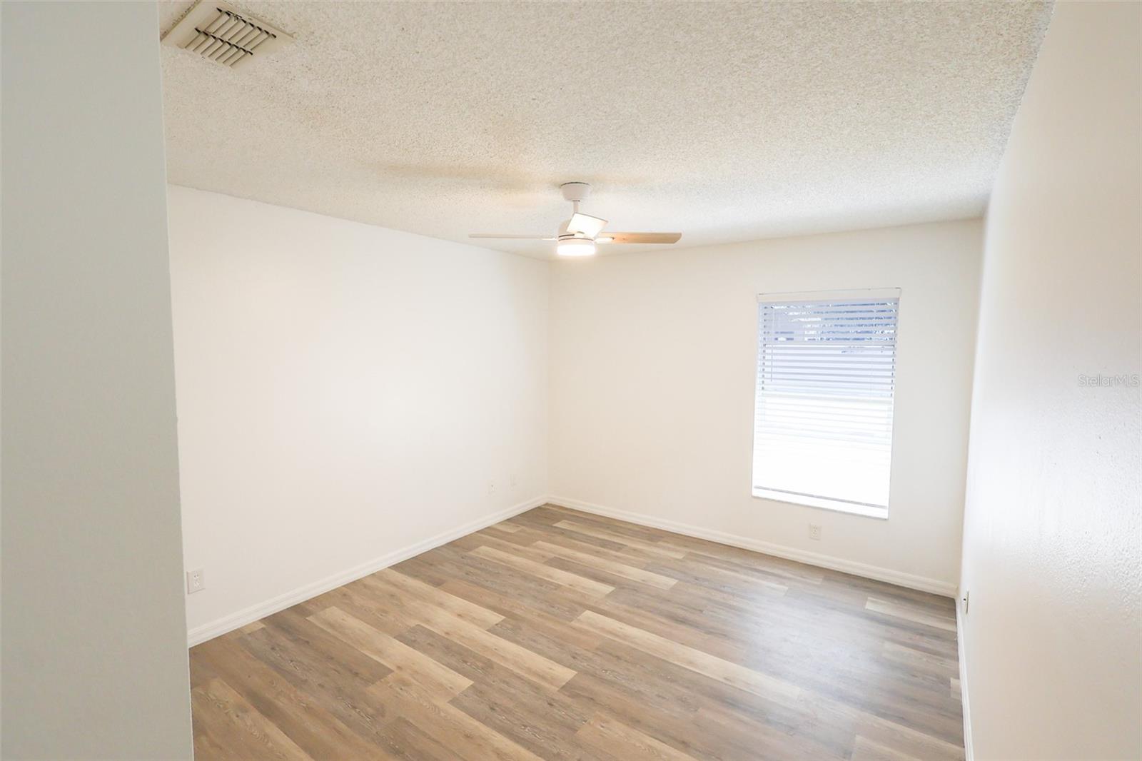 Image 10 of 16 For 918 Grape Avenue