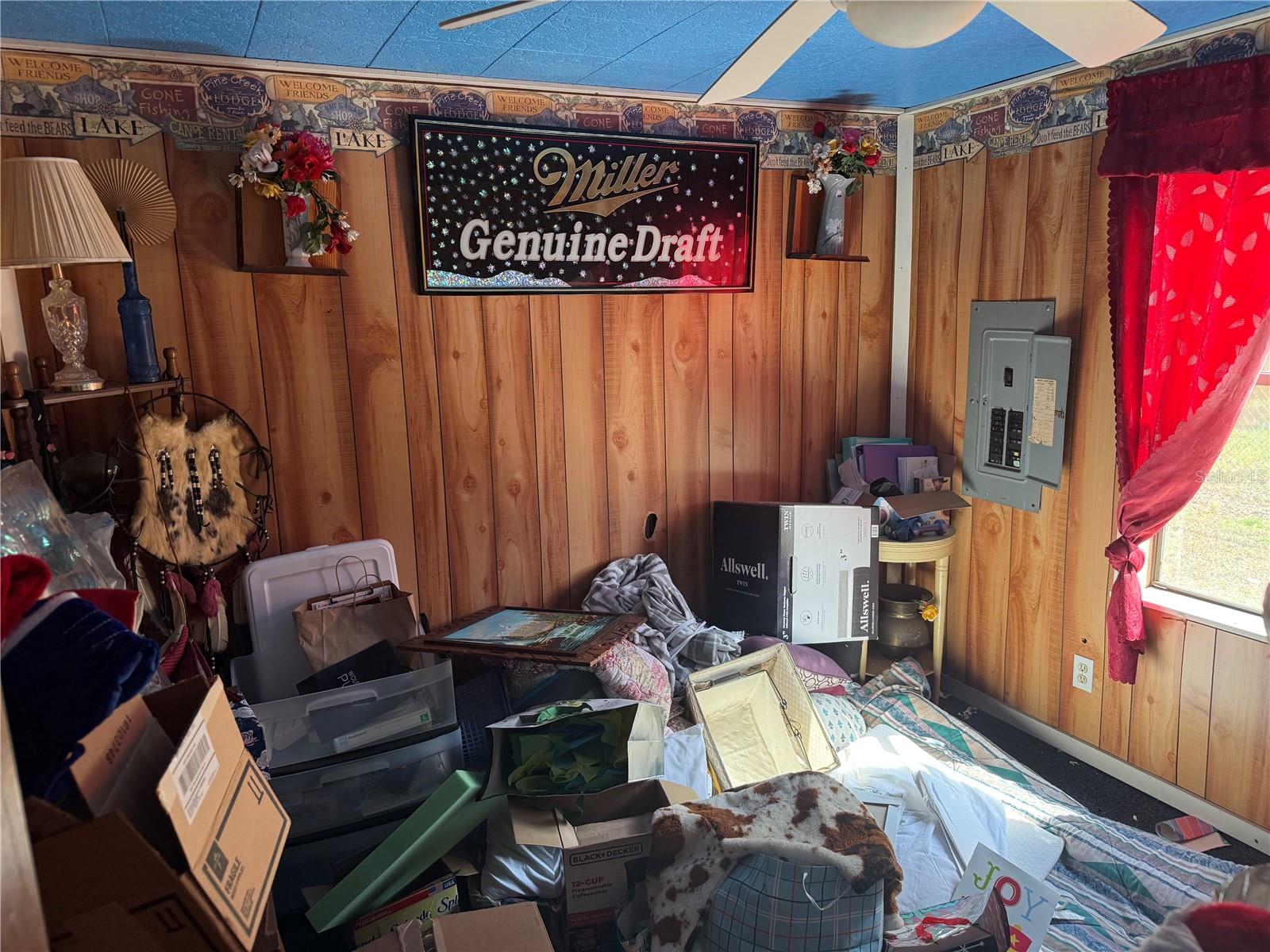 Image 15 of 22 For 120 4th Wahneta Street E