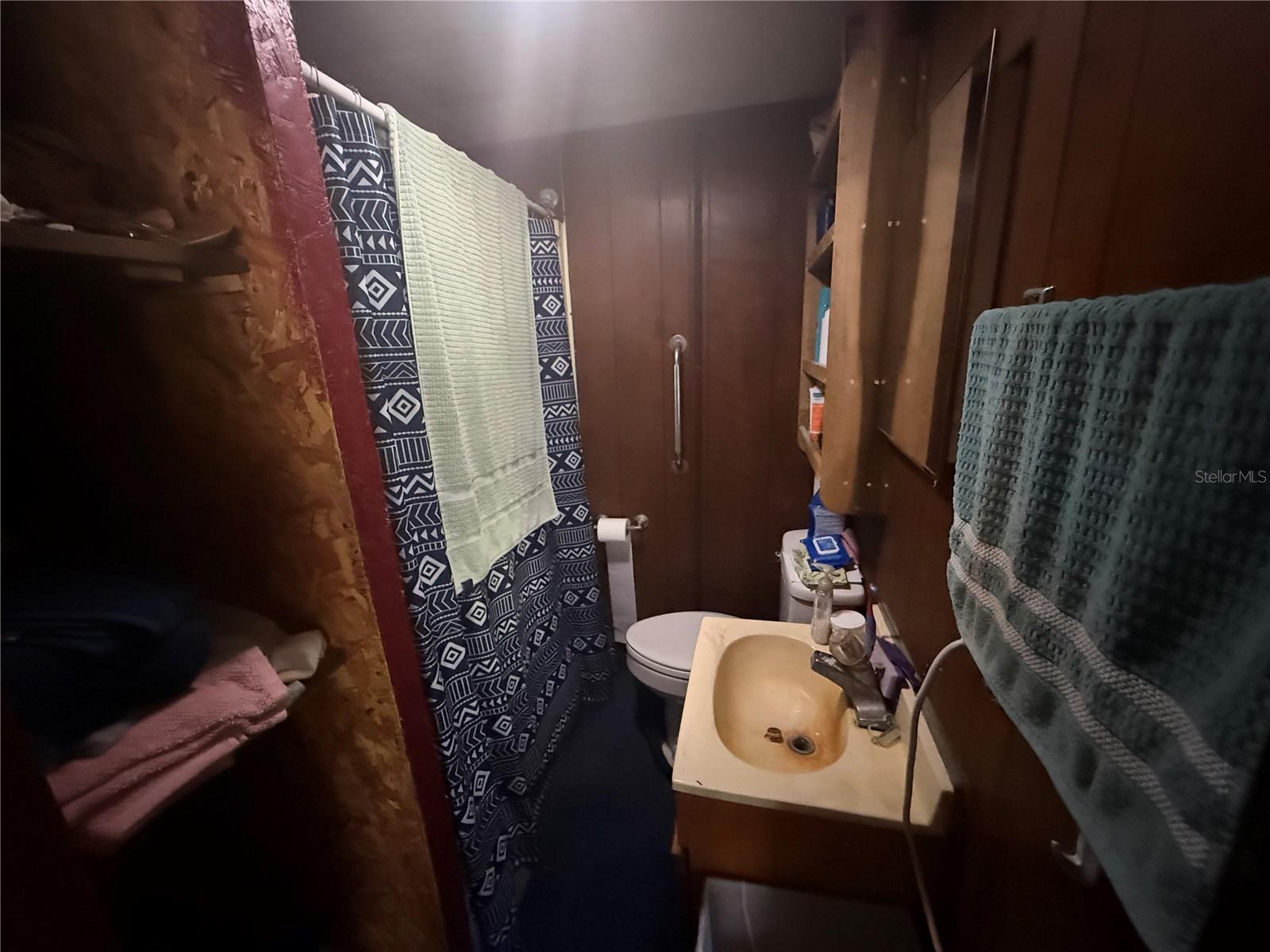 Image 20 of 22 For 120 4th Wahneta Street E