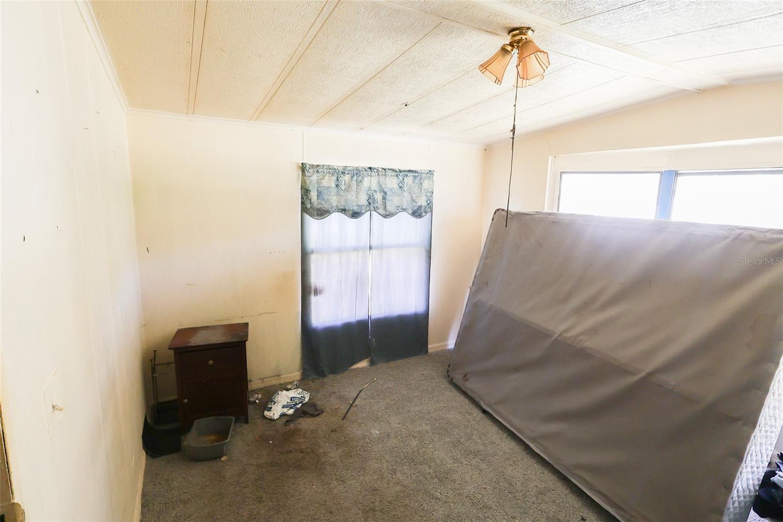 Image 11 of 18 For 220 King Road