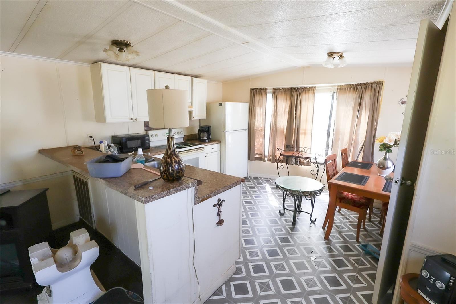 Image 6 of 18 For 220 King Road