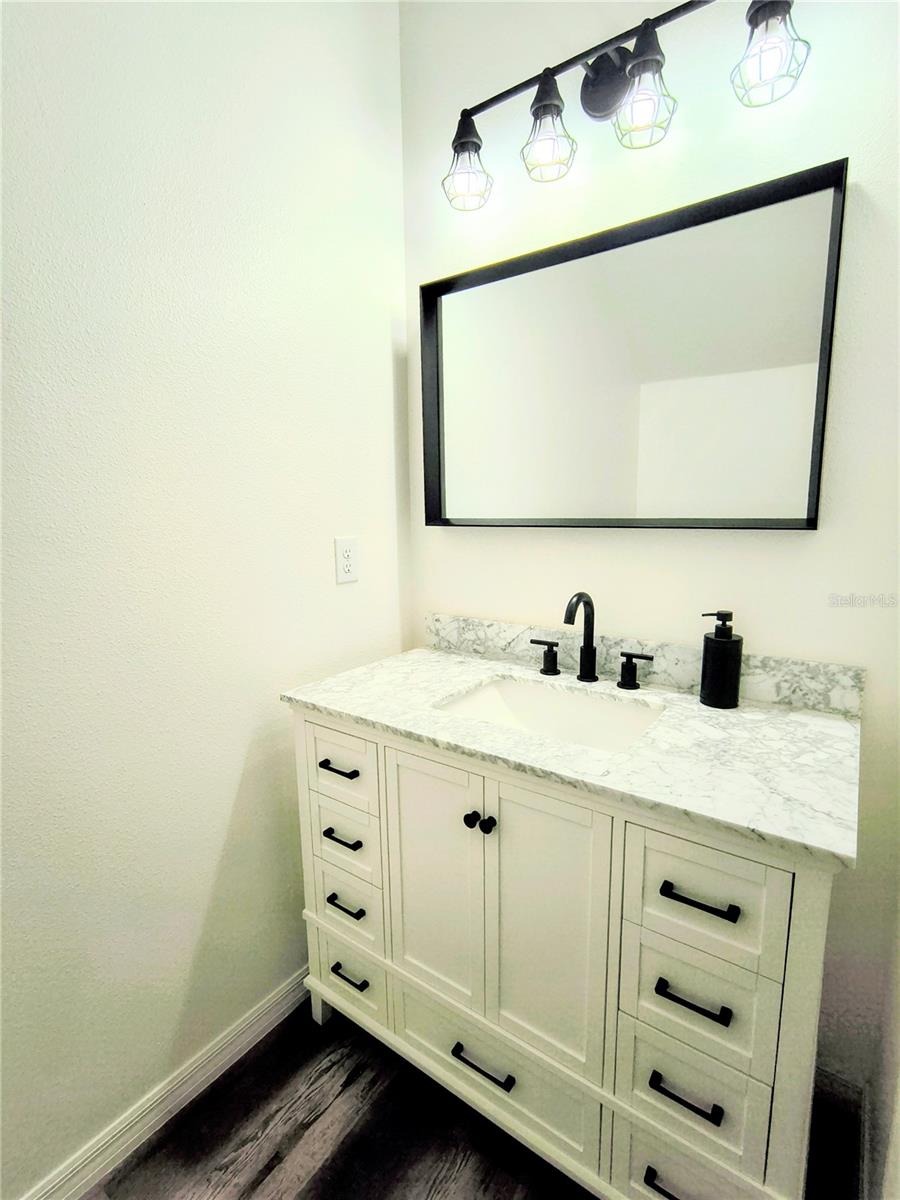 Image 20 of 43 For 1070 Lake Ariana Boulevard