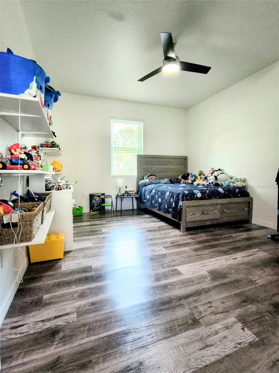 Image 21 of 43 For 1070 Lake Ariana Boulevard