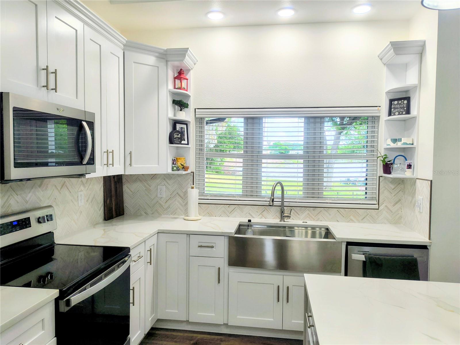 Image 32 of 43 For 1070 Lake Ariana Boulevard