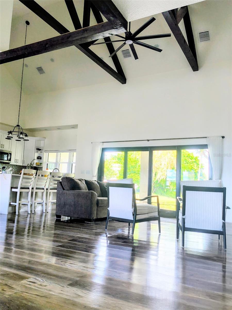 Image 35 of 43 For 1070 Lake Ariana Boulevard