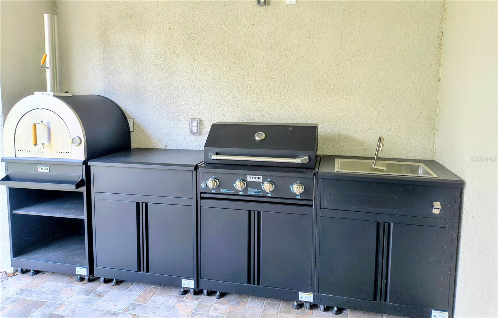 Image 9 of 43 For 1070 Lake Ariana Boulevard