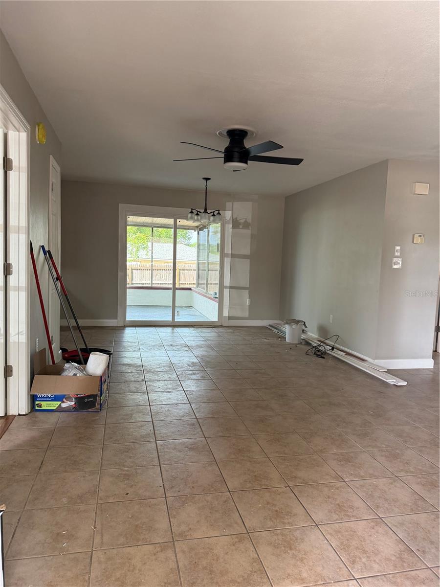 Image 14 of 14 For 415 Tangerine Court