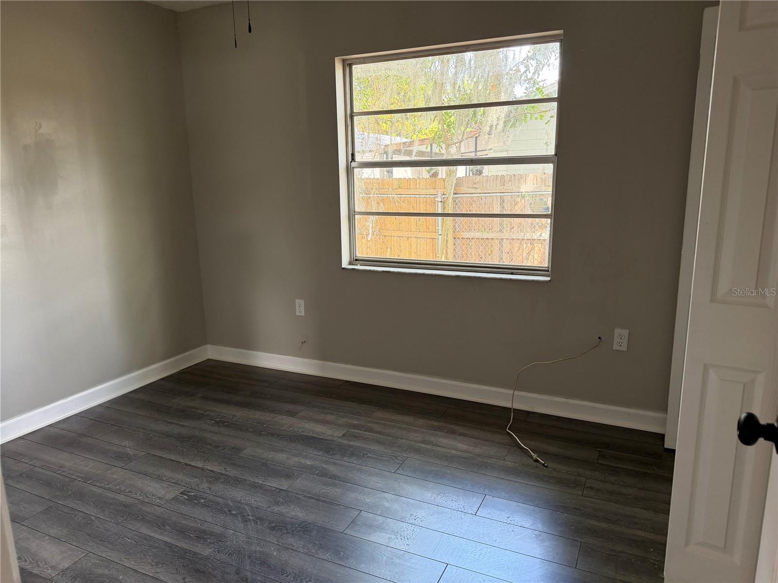 Image 5 of 14 For 415 Tangerine Court