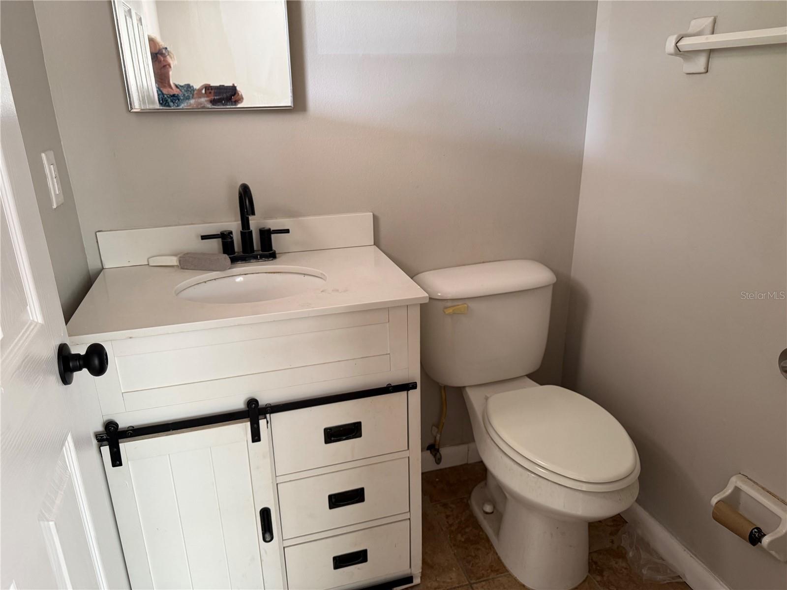 Image 8 of 14 For 415 Tangerine Court