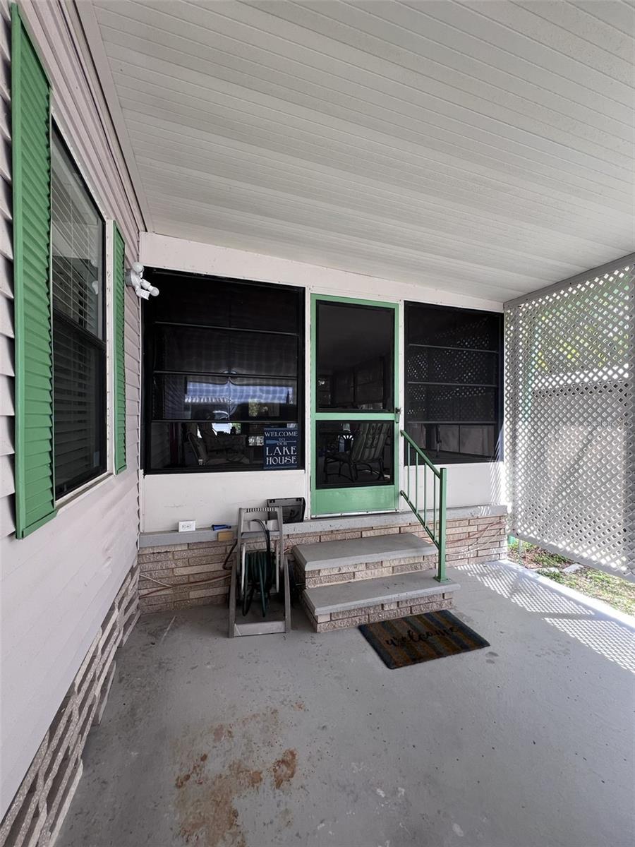 Image 12 of 41 For 2055 Floral Avenue 296