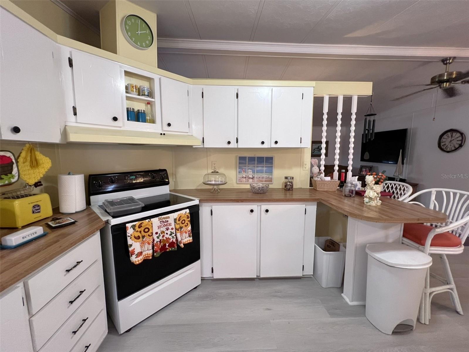 Image 28 of 41 For 2055 Floral Avenue 296