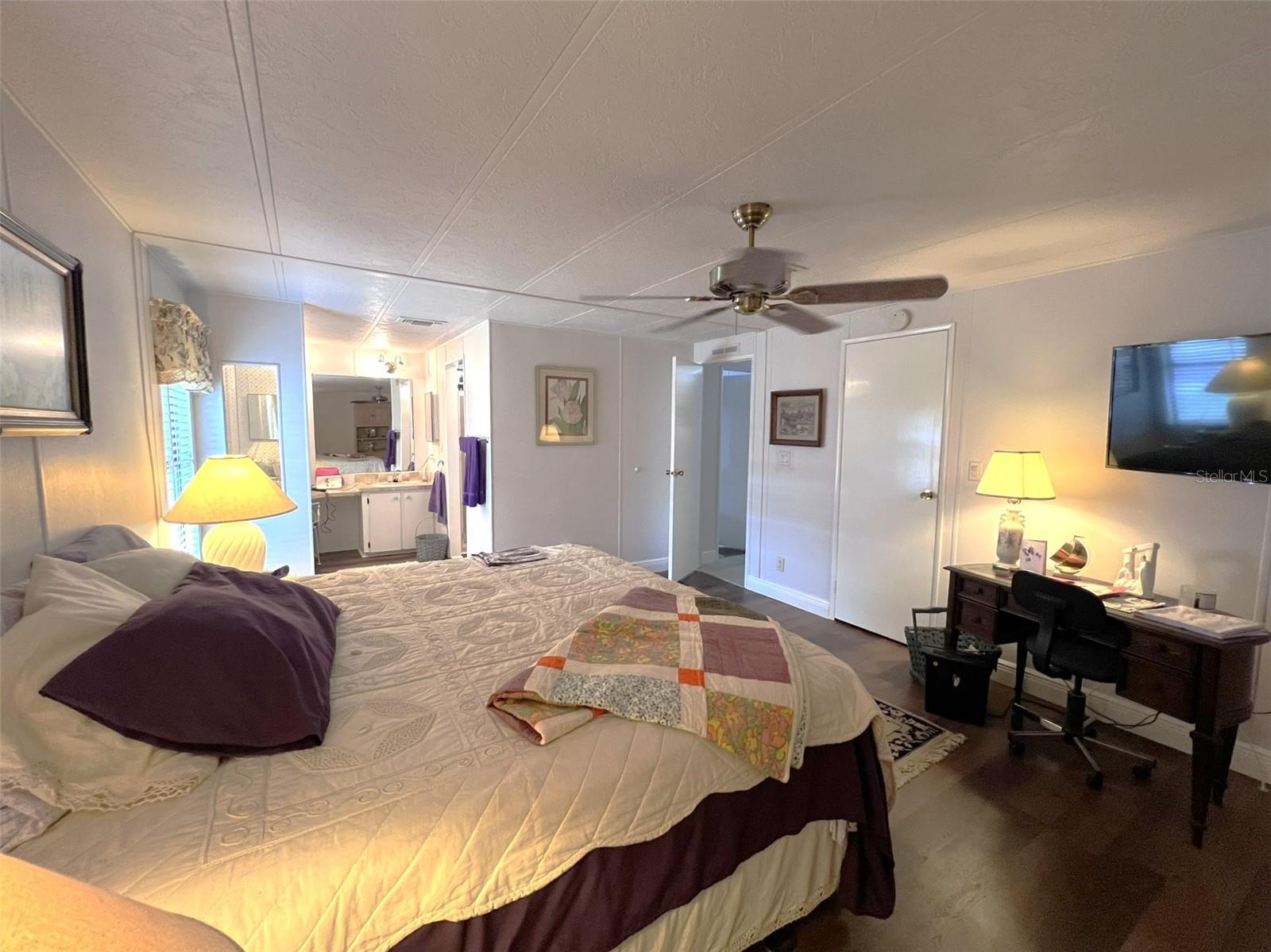 Image 31 of 41 For 2055 Floral Avenue 296