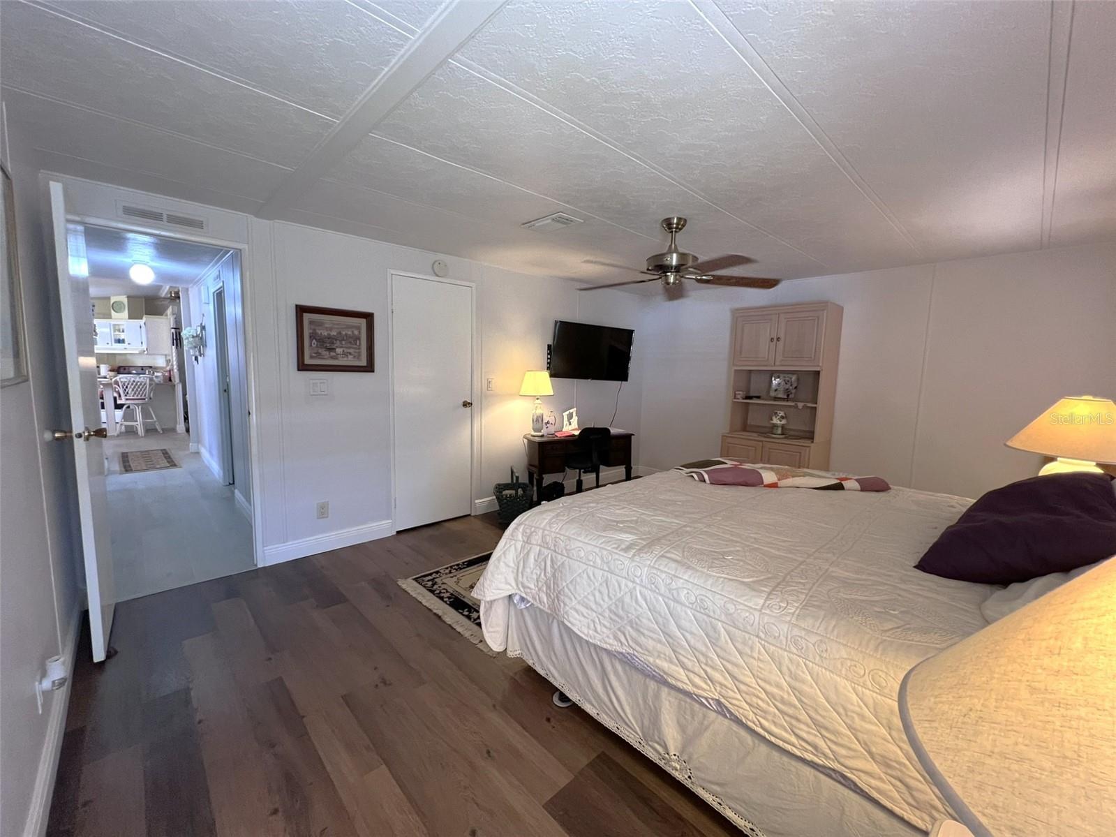 Image 32 of 41 For 2055 Floral Avenue 296